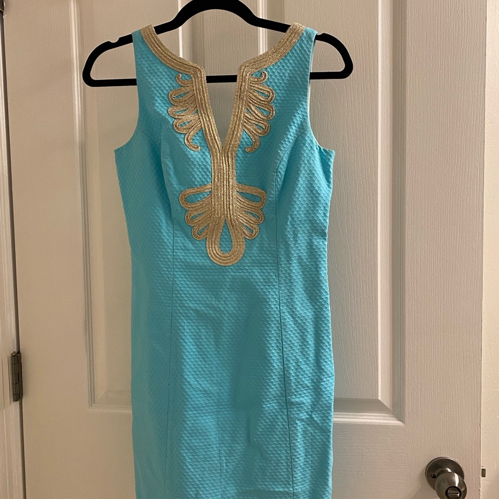 Perfect Lilly Pulitzer shift!